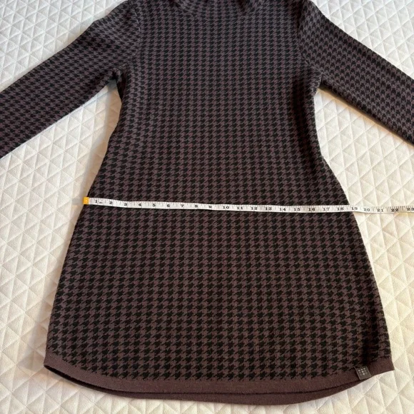 Title Nine Barra Houndstooth Tunic Sweater Dress Size M Brown Black Turtle Neck - Picture 14 of 16